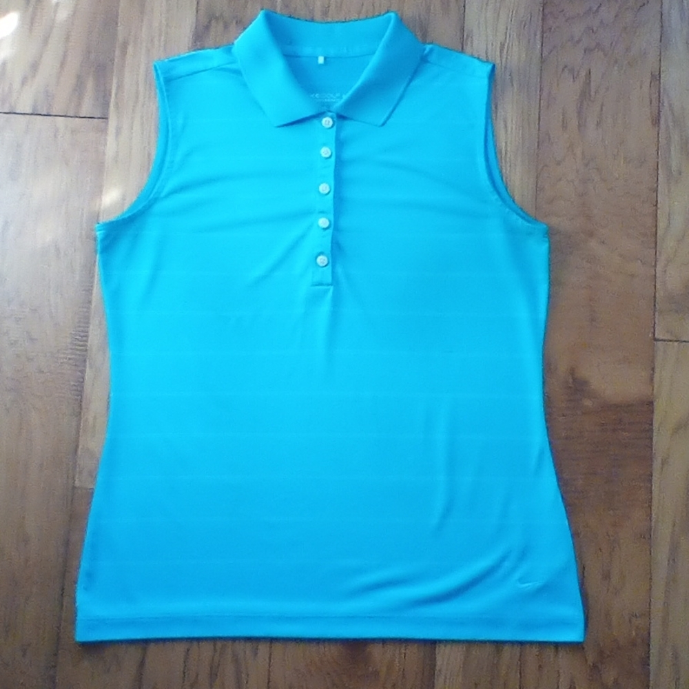 Nike Tour performance golf  shirt size m.